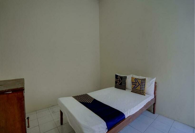 חדר אקונומי, Spot On 92902 Sunyoto Homestay Syariah