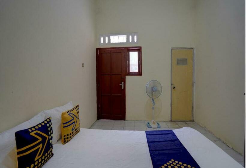 Номер Economy, Spot On 92902 Sunyoto Homestay Syariah