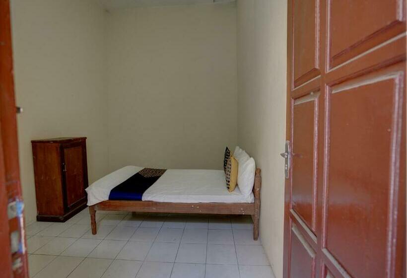 חדר אקונומי, Spot On 92902 Sunyoto Homestay Syariah