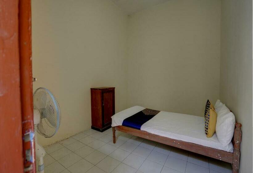 חדר אקונומי, Spot On 92902 Sunyoto Homestay Syariah