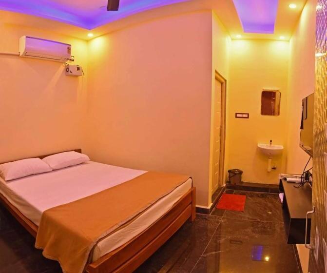 스탠다드 룸, Sivakumar Paradise