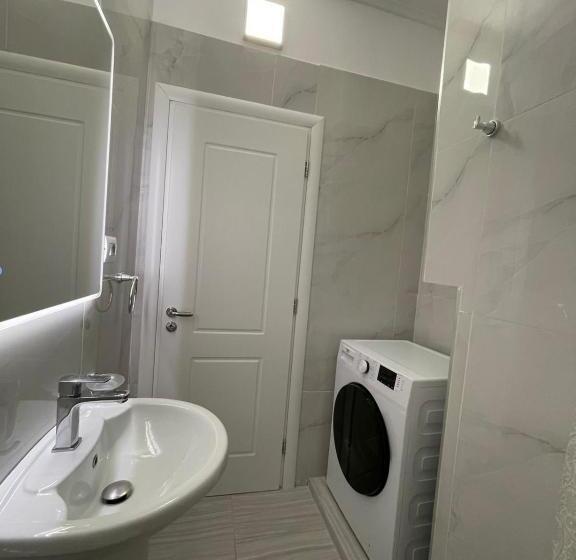 غرفة عائلية, Rian Guest House