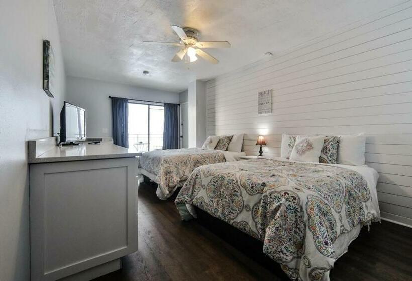 スタンダード４人部屋, Coastal Life 206   A 2nd Floor Studio With 2 Single Beds
