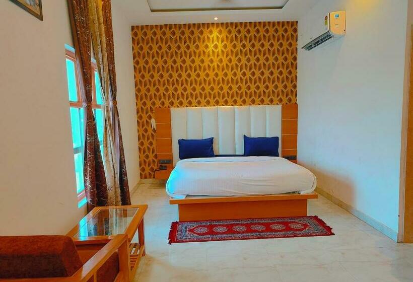 Standard-huone, Avadh Sunshine Palace Hotel And Resort