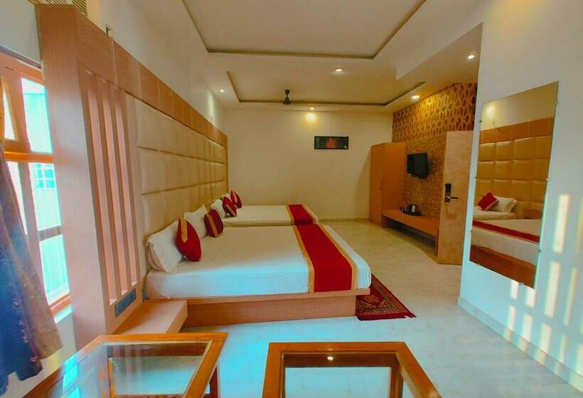 Superior-huone, Avadh Sunshine Palace Hotel And Resort
