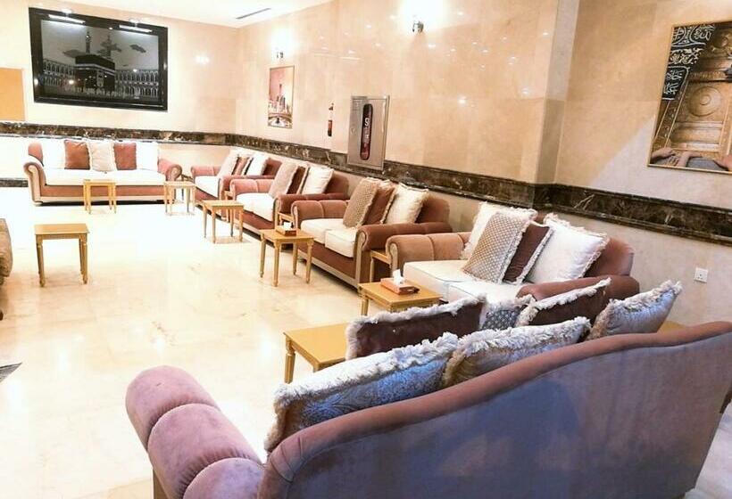 اتاق استاندارد سه نفره, فندق منار التوحيد 1