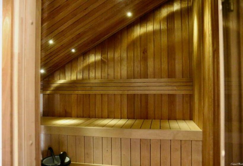 Suite with lake view, Strandhotellet