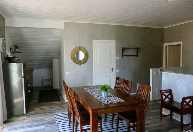 Suite with lake view, Strandhotellet