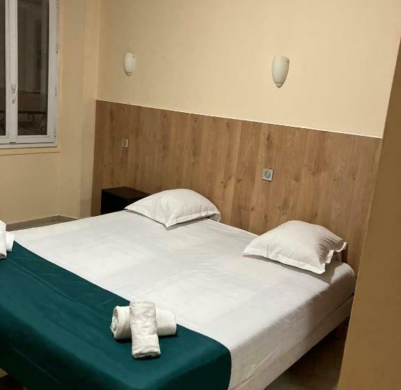 اتاق استاندارد, Arcotel Cannes 4 Minutes Du Palais Des Festivals New Management New Team Old Revievv