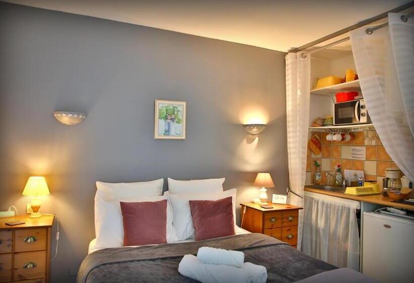 ダブルベッドのスタンダードスタジオ, Beau Vallon   Gîte Et Chambres D Hôtes