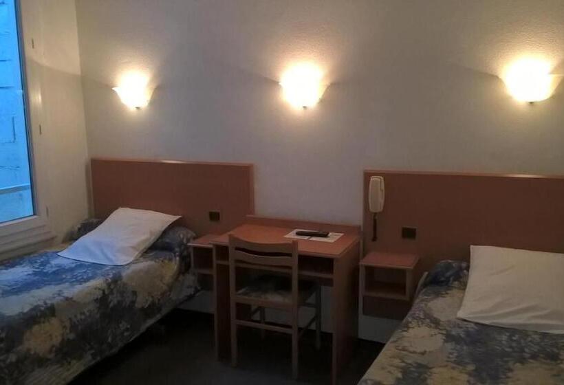 Номер Economy, Compostelle