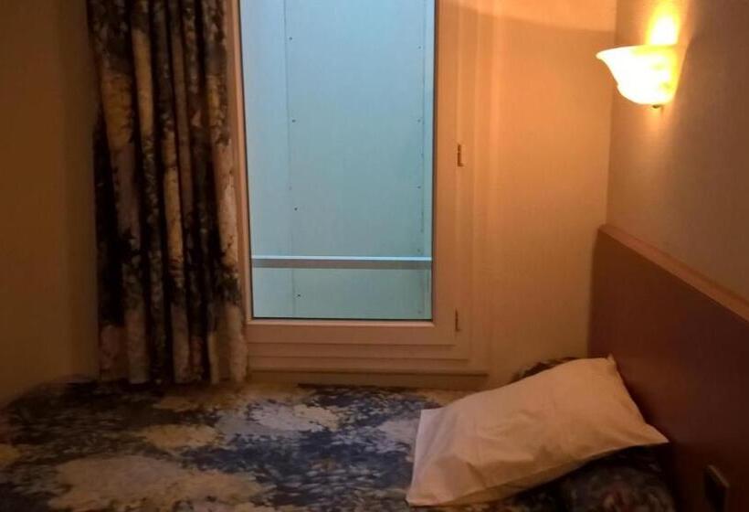 エコノミールーム, Compostelle