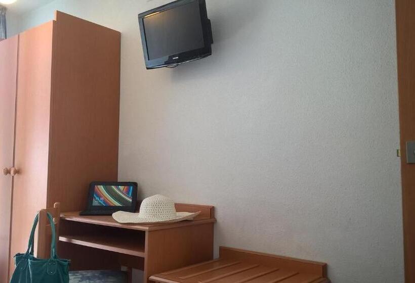 スタンダードシングルルーム, Compostelle