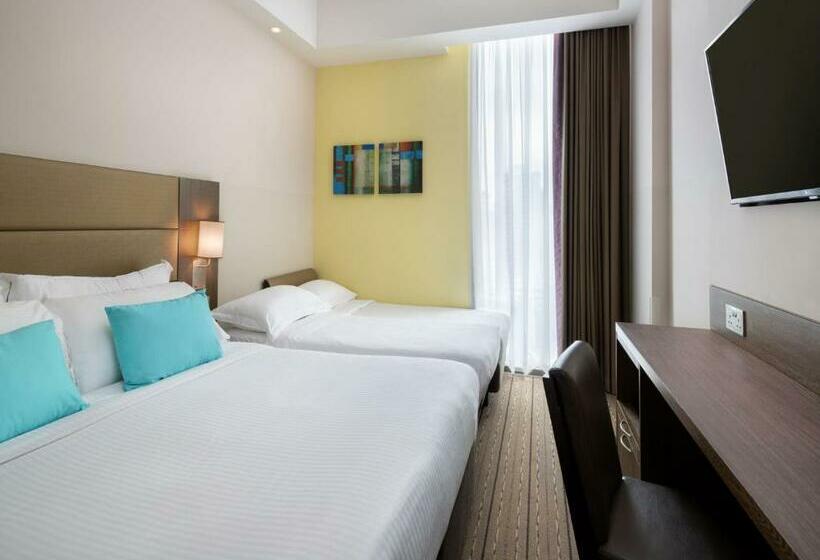 اتاق خانوادگی, Traveltine