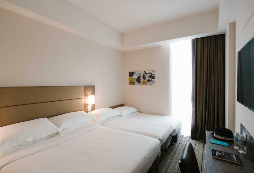 اتاق خانوادگی, Traveltine