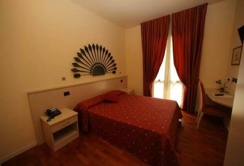 Habitación Estàndard Individual, Fioroni