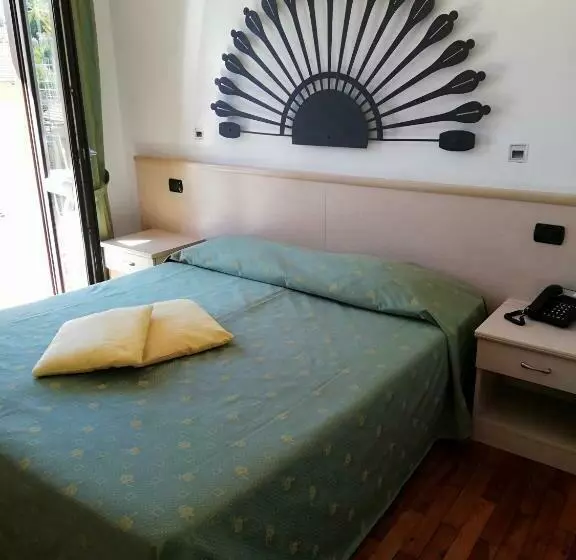 Habitació Estàndard, Fioroni