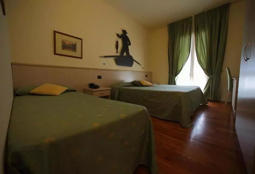 Habitació Triple Estàndard, Fioroni