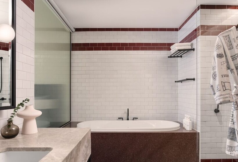 Люкс, Kimpton Margot Sydney, An Ihg