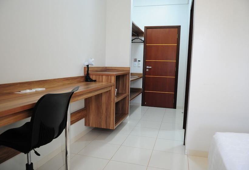 غرفة قياسية فردية, Mandino