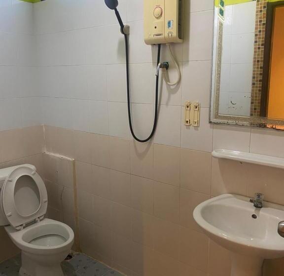 חדר סטנדרט לשלושה, Pak Klong Guest House Room For Rent