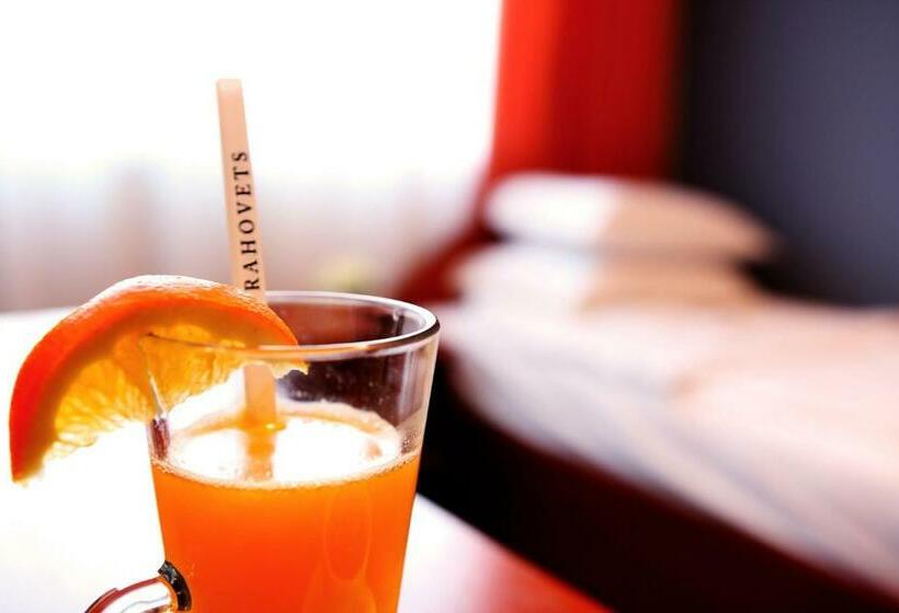 غرفة قياسية, Rahovets