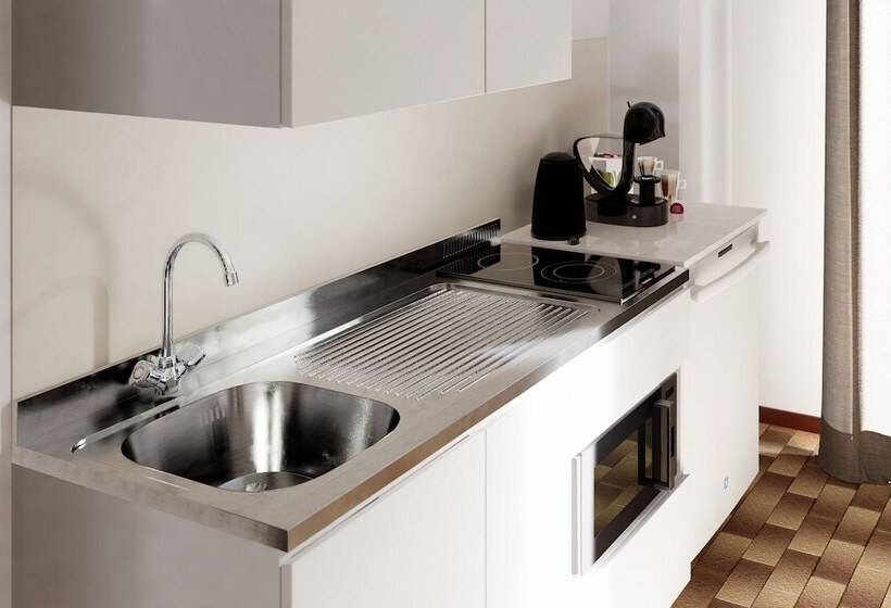 إستديو قياسى مزود بشرفة, Residence Villa Giardini