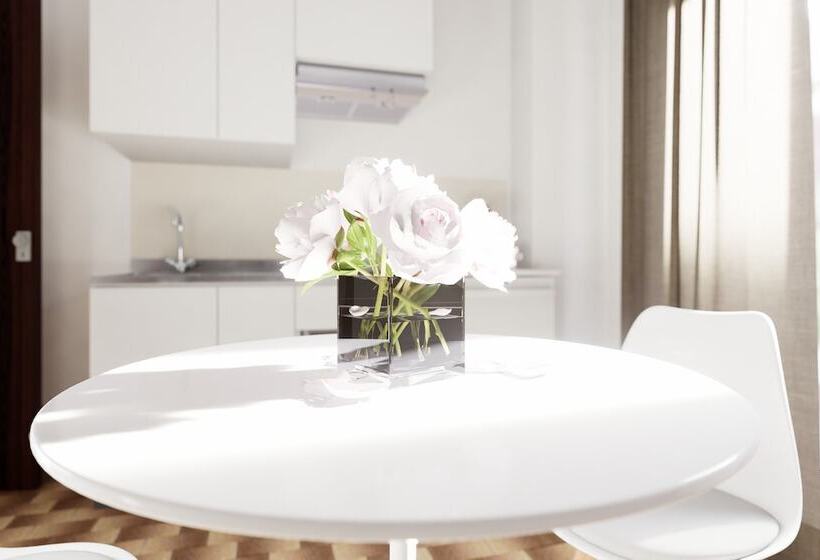 إستديو قياسى مزود بشرفة, Residence Villa Giardini