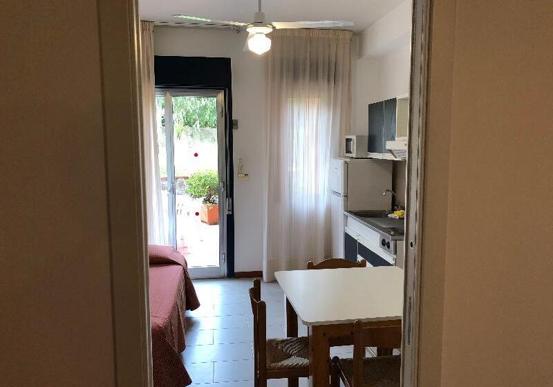 شقة غرفة واحدة, Residence Villa Giardini