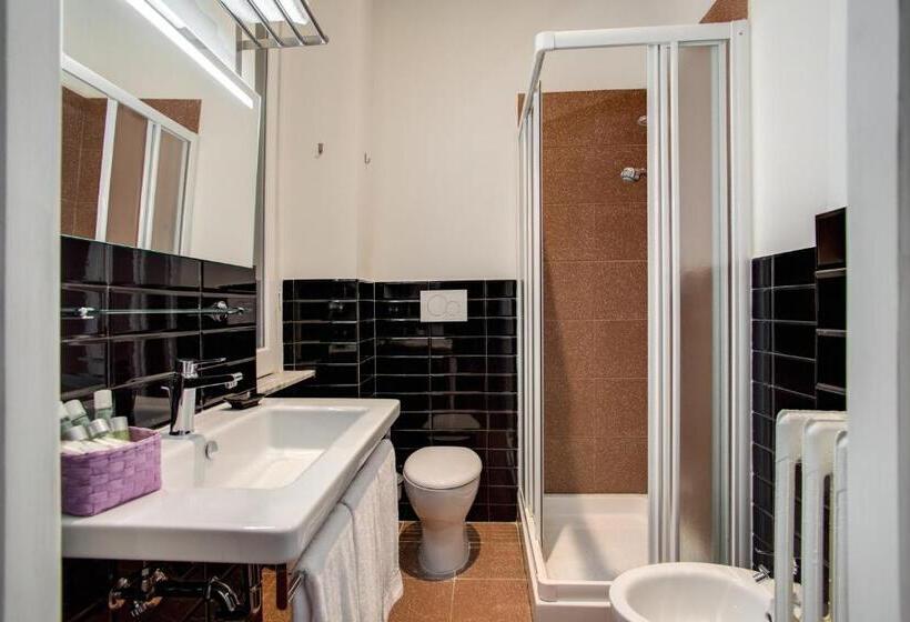 اتاق استاندارد سه نفره, Roma In Una Stanza Guest House