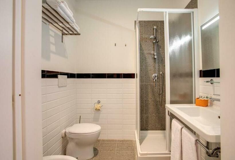 اتاق استاندارد, Roma In Una Stanza Guest House