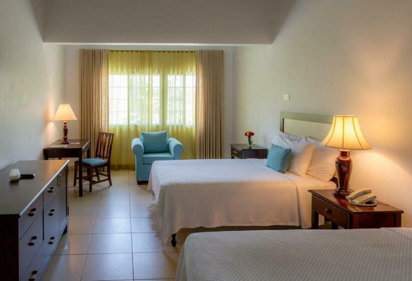 اتاق سوپریور, The Liguanea Club