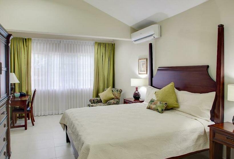 اتاق سوپریور, The Liguanea Club