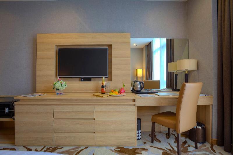 اتاق استاندارد, The Reed