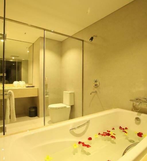 اتاق استاندارد, The Reed