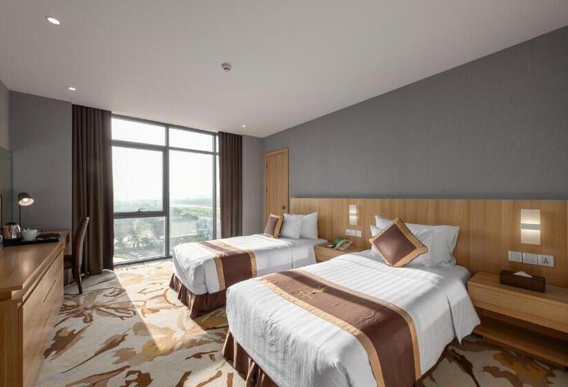 اتاق لوکس, The Reed