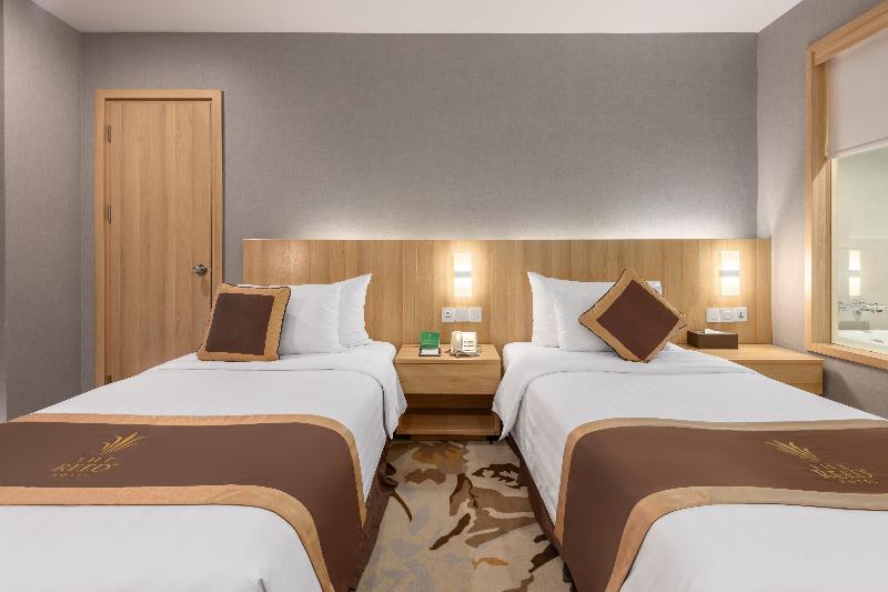 اتاق لوکس, The Reed