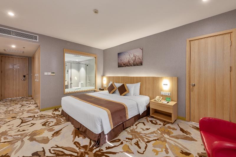 اتاق استاندارد, The Reed