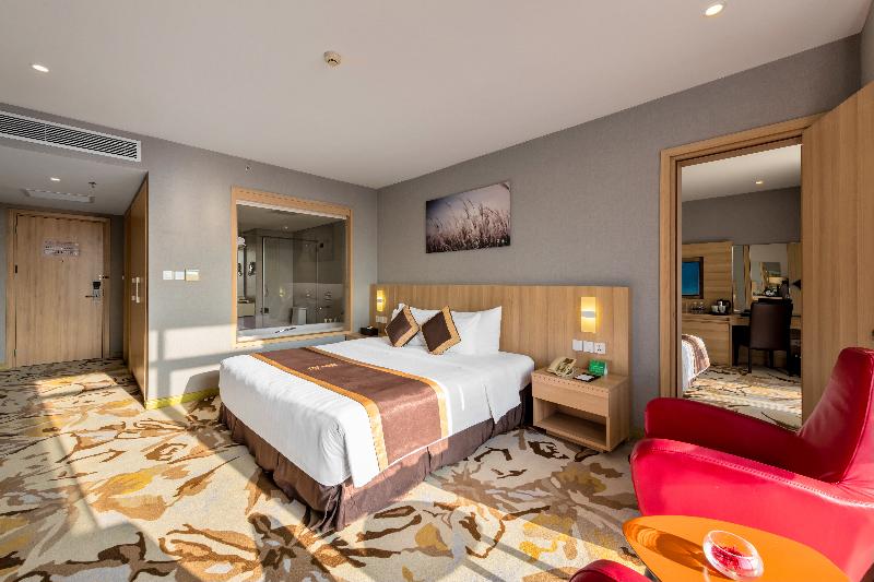 اتاق استاندارد, The Reed