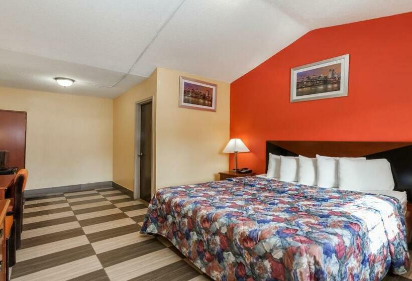 带大床的标准间, Travelodge By Wyndham Jersey City