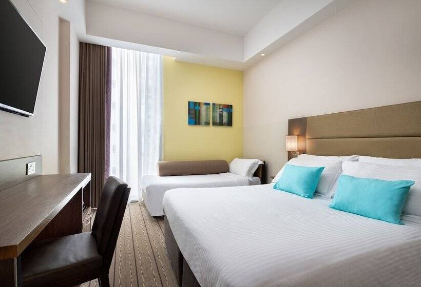 اتاق استاندارد سه نفره, Traveltine