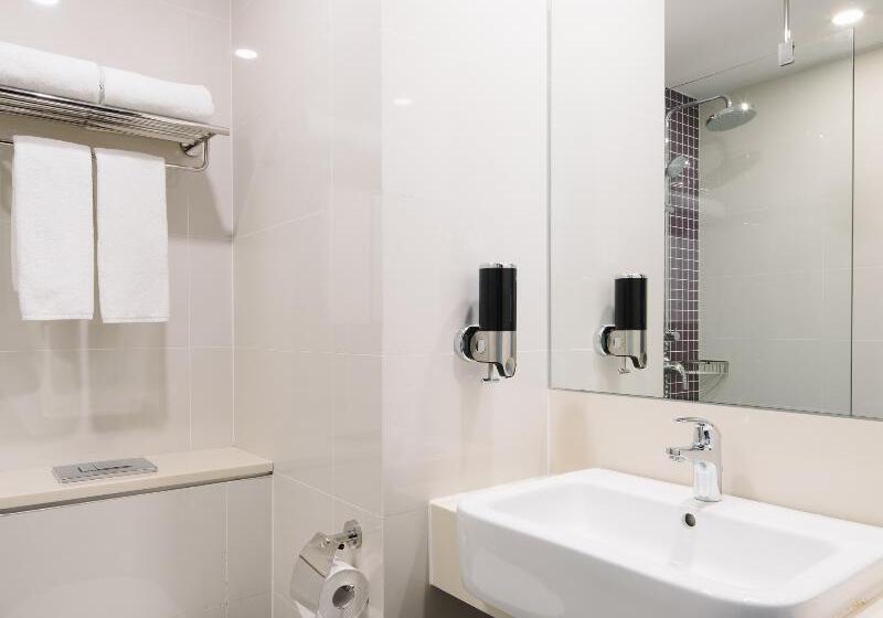 اتاق لوکس, Traveltine