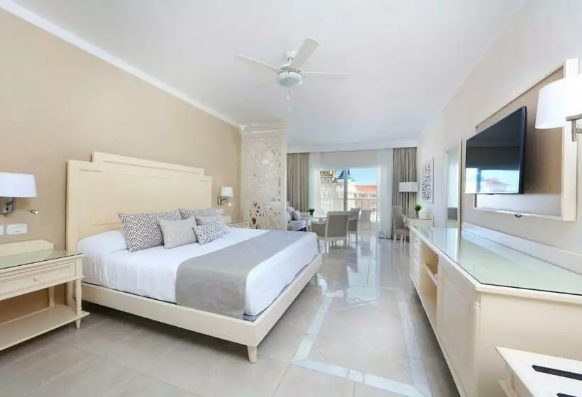 デラックスジュニアスイート, Bahia Principe Explore Legend - All Inclusive