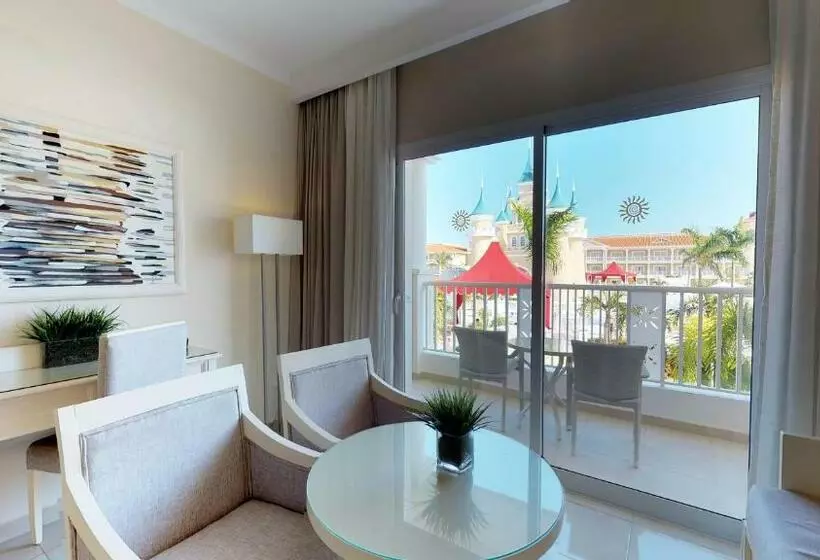 デラックスジュニアスイート, Bahia Principe Explore Legend - All Inclusive