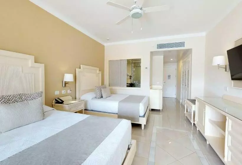 デラックスジュニアスイート, Bahia Principe Explore Legend - All Inclusive