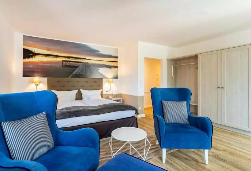 コンフォーとスイートルーム, Victoria Suites