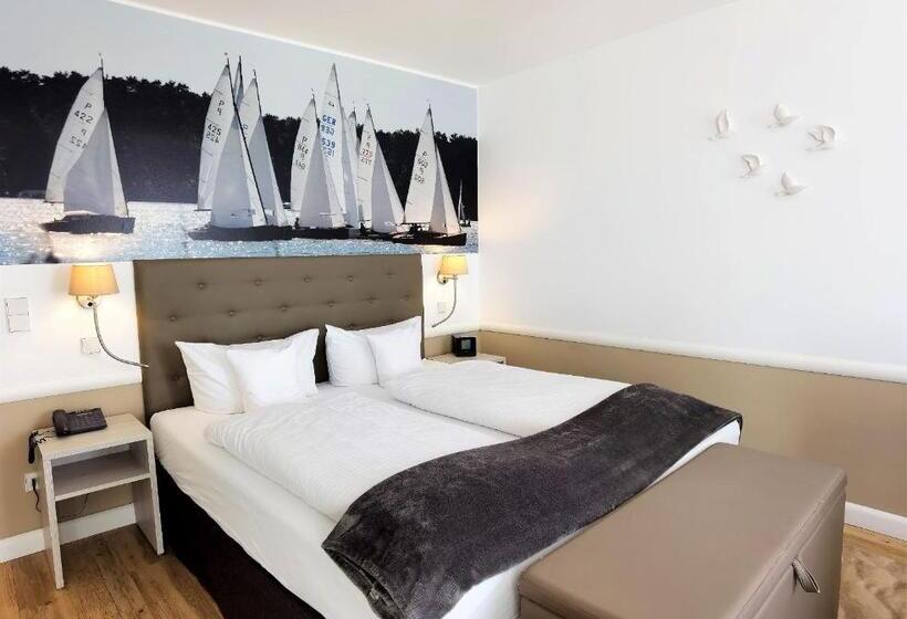 Люкс Боковой Вид на Море, Victoria Suites