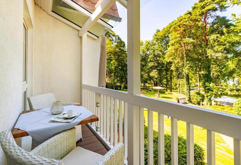 Люкс Боковой Вид на Море, Victoria Suites