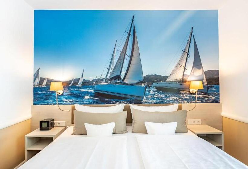 Люкс Боковой Вид на Море, Victoria Suites