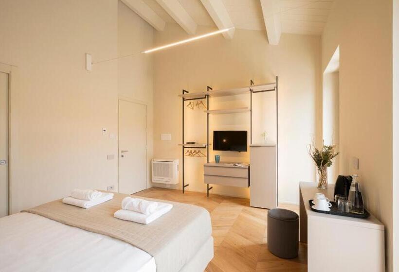 Quarto Deluxe com Sacada, Marna Relais